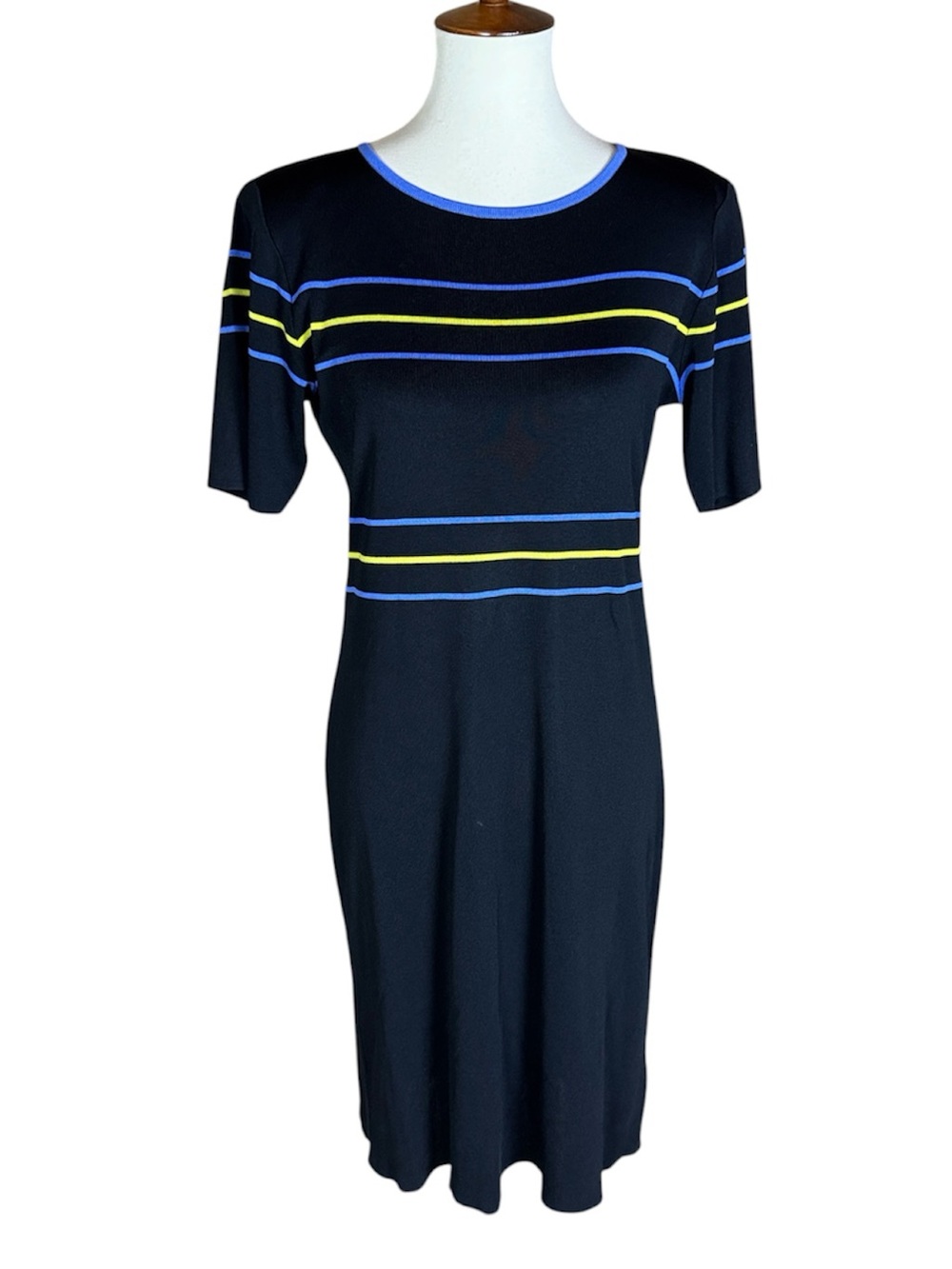 Exclusively Misook short sleeve knit dress with stripes Size Medium